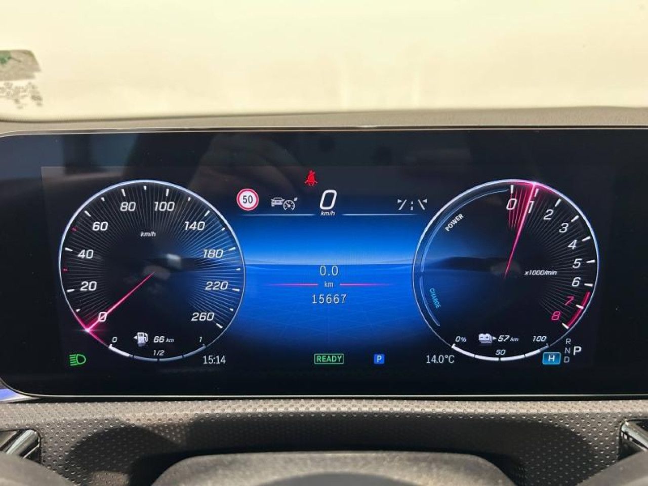 Photo du v&eacute;hicule 9 / 18