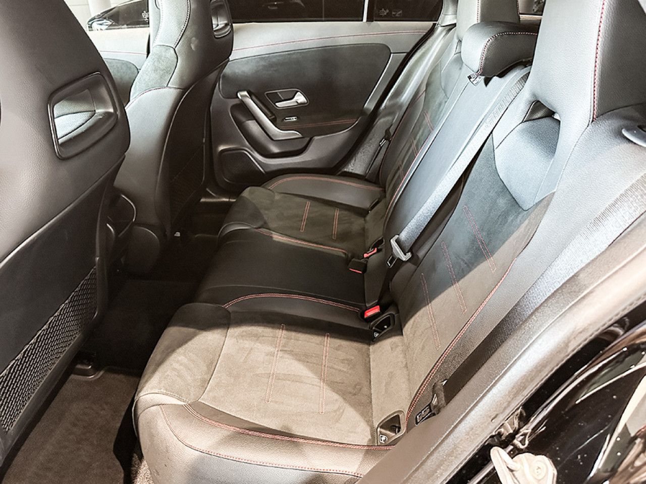 Fahrzeugbild 14 / 16