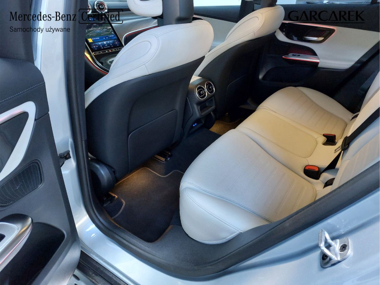 Zdjęcie pojazdu 15 / 19