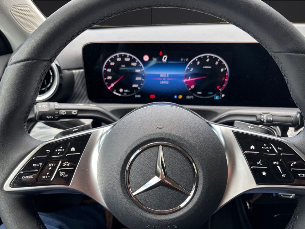 Mercedes-Benz A-Klasse – Bild 11