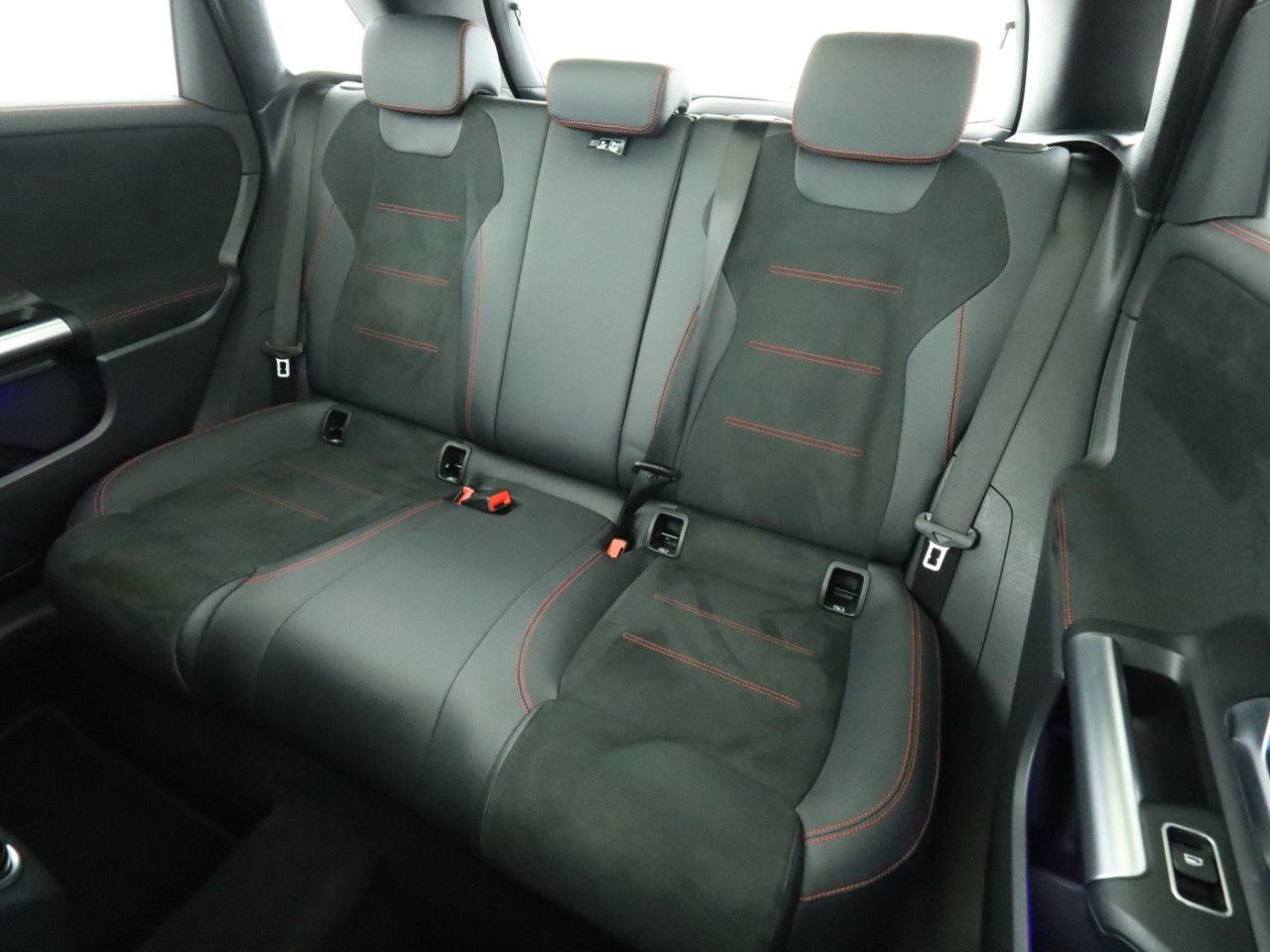 Fahrzeugbild 18 / 26