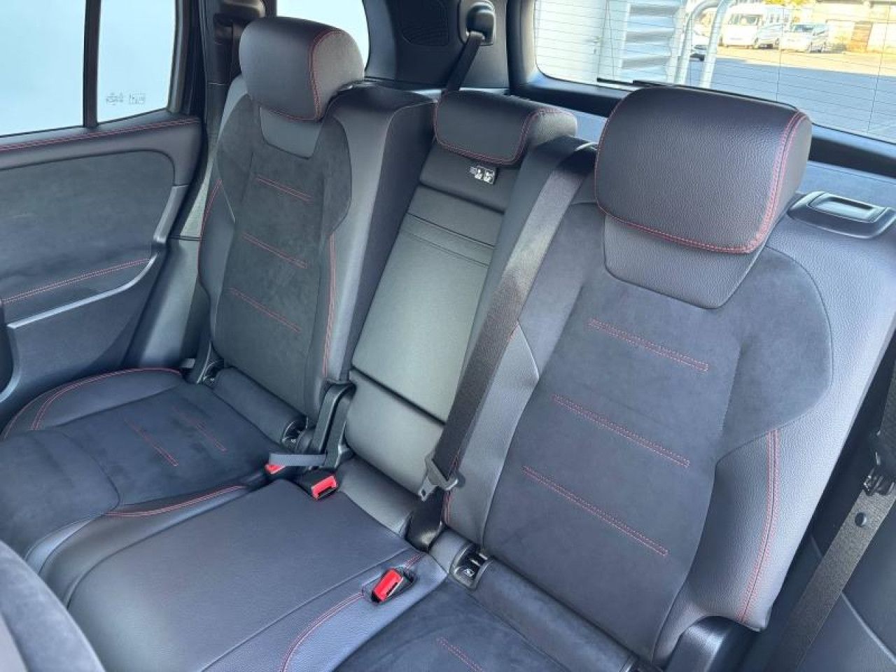 Photo du v&eacute;hicule 11 / 17