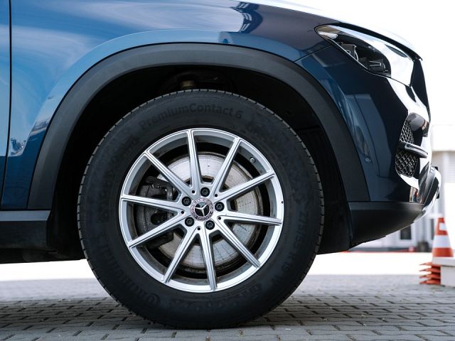 MERCEDES-BENZ GLE 2024 — imagine 3