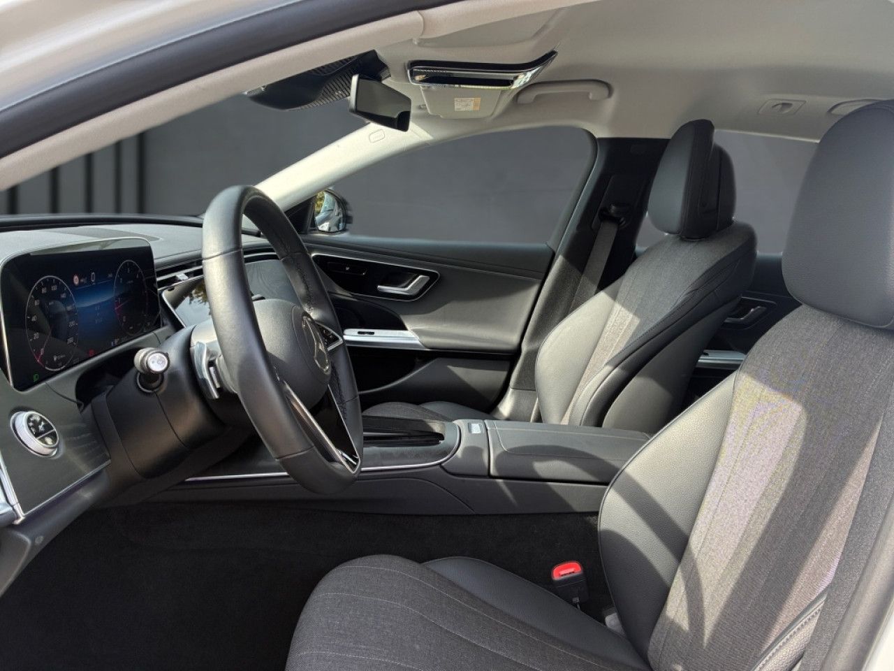 Mercedes-Benz E-Klasse – Bild 7