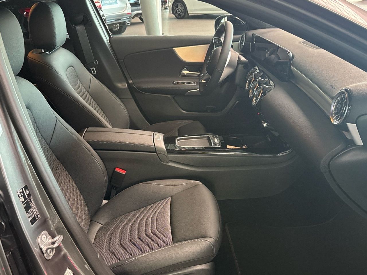 Mercedes-Benz A-Klasse – Bild 16
