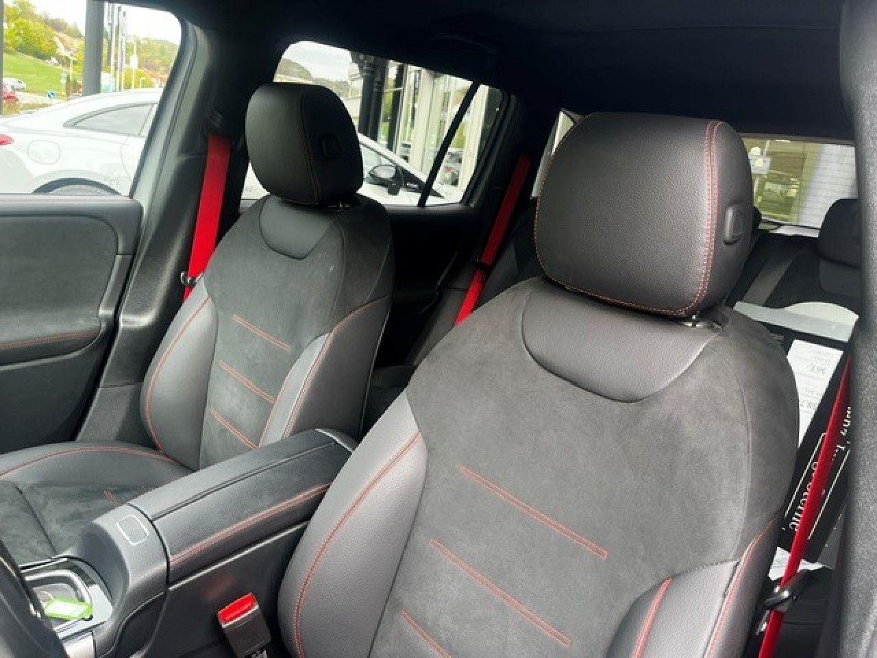 Mercedes-Benz GLB – Bild 10
