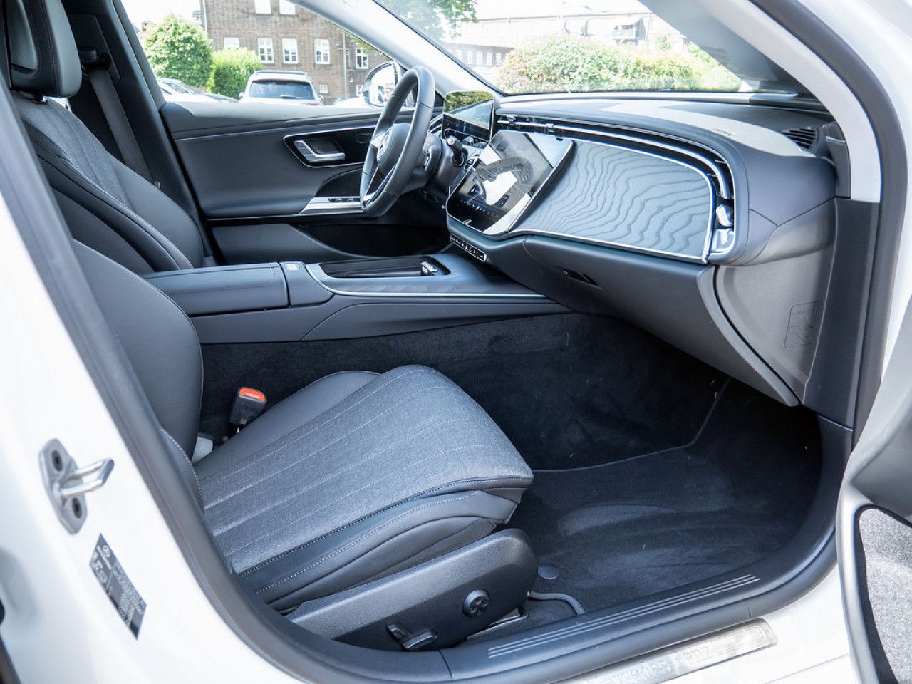 Mercedes-Benz E-Klasse – Bild 2