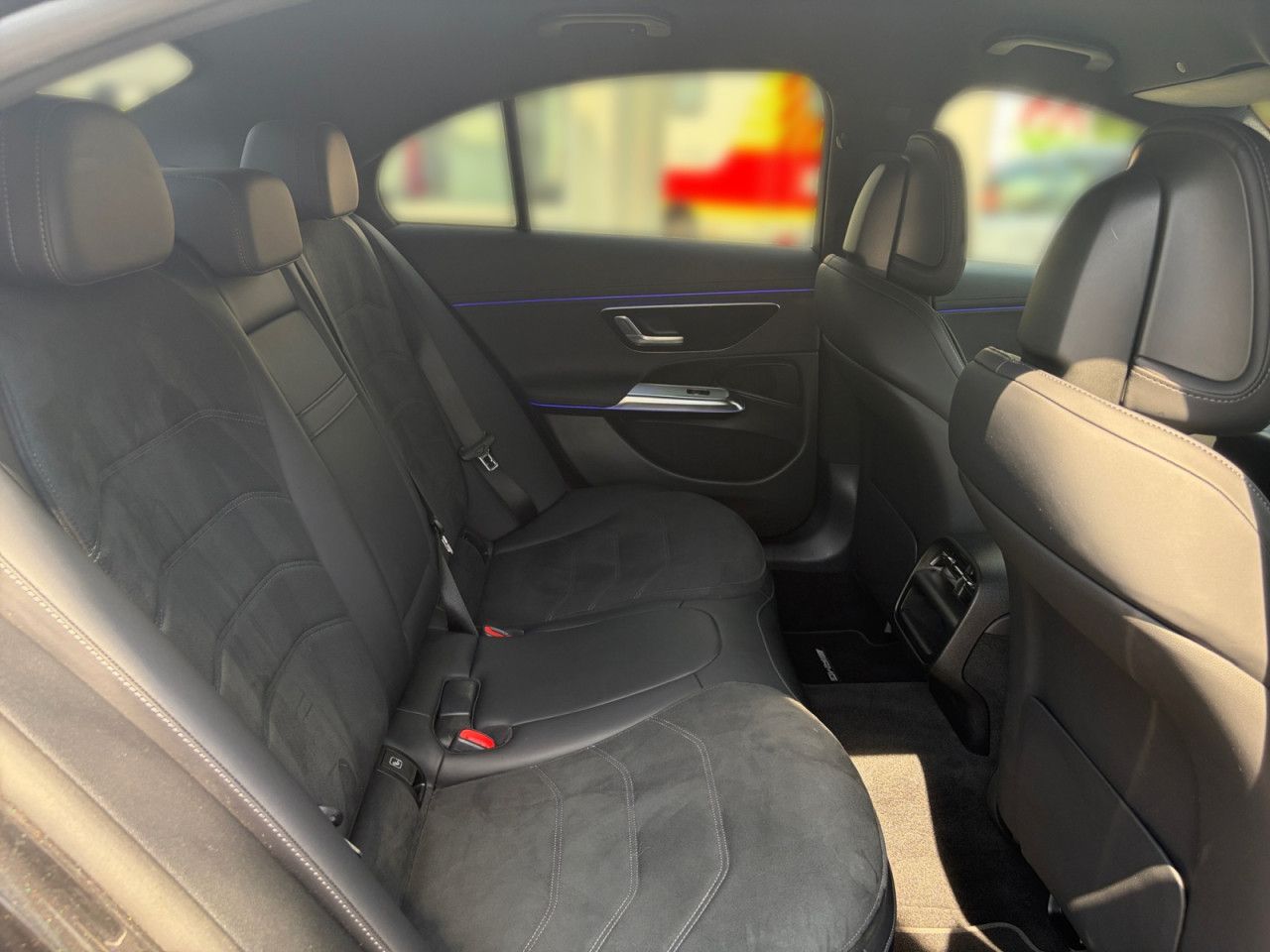 Mercedes-Benz E-Klasse – Bild 29