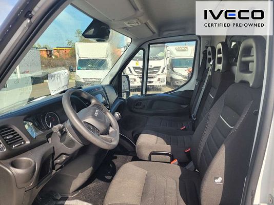 Immagine del veicolo 6 / 9