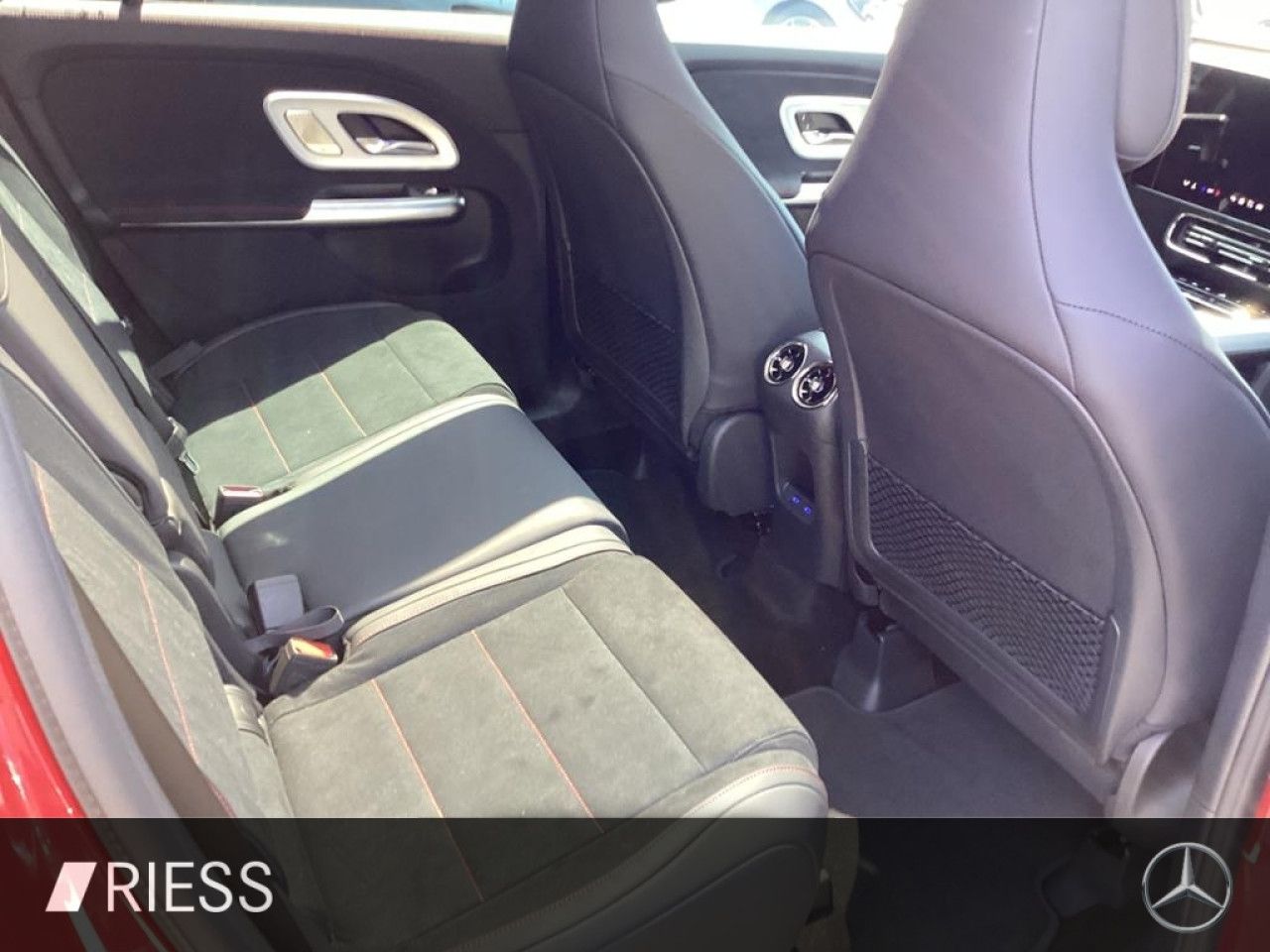 Mercedes-Benz GLB – Bild 19