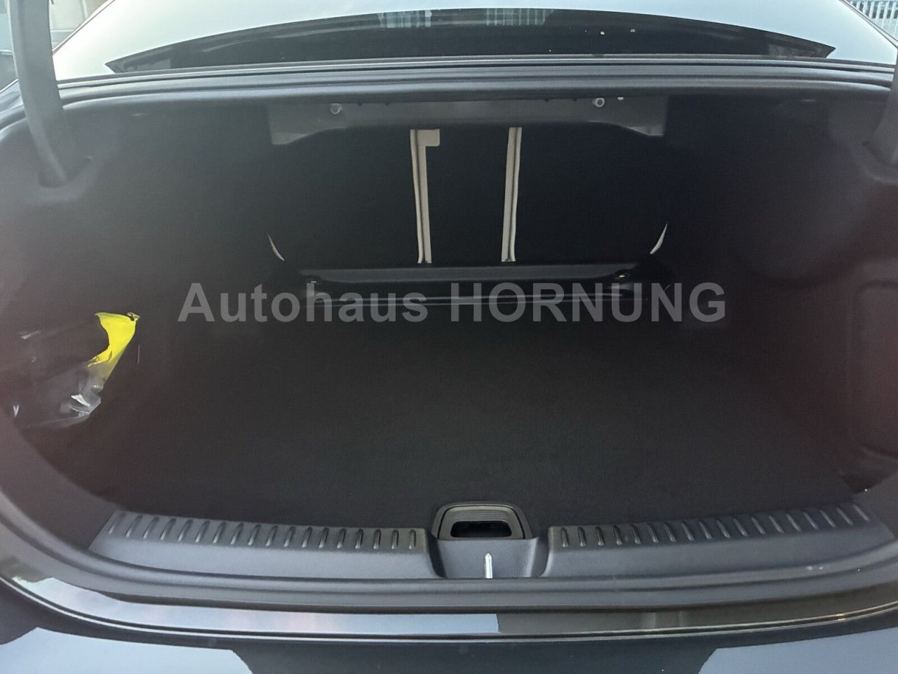 Mercedes-Benz E-Klasse – Bild 21