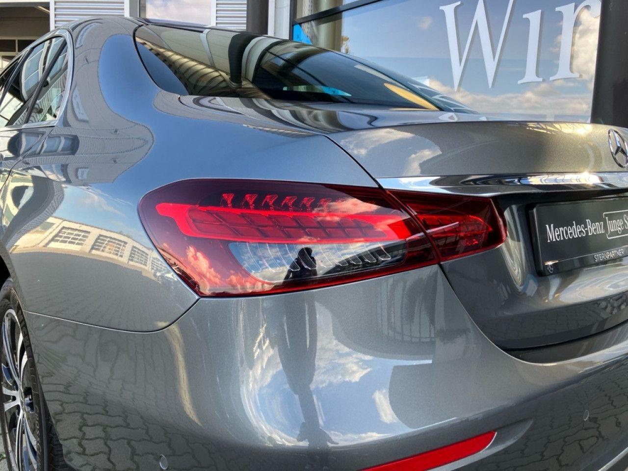Mercedes-Benz E-Klasse – Bild 11