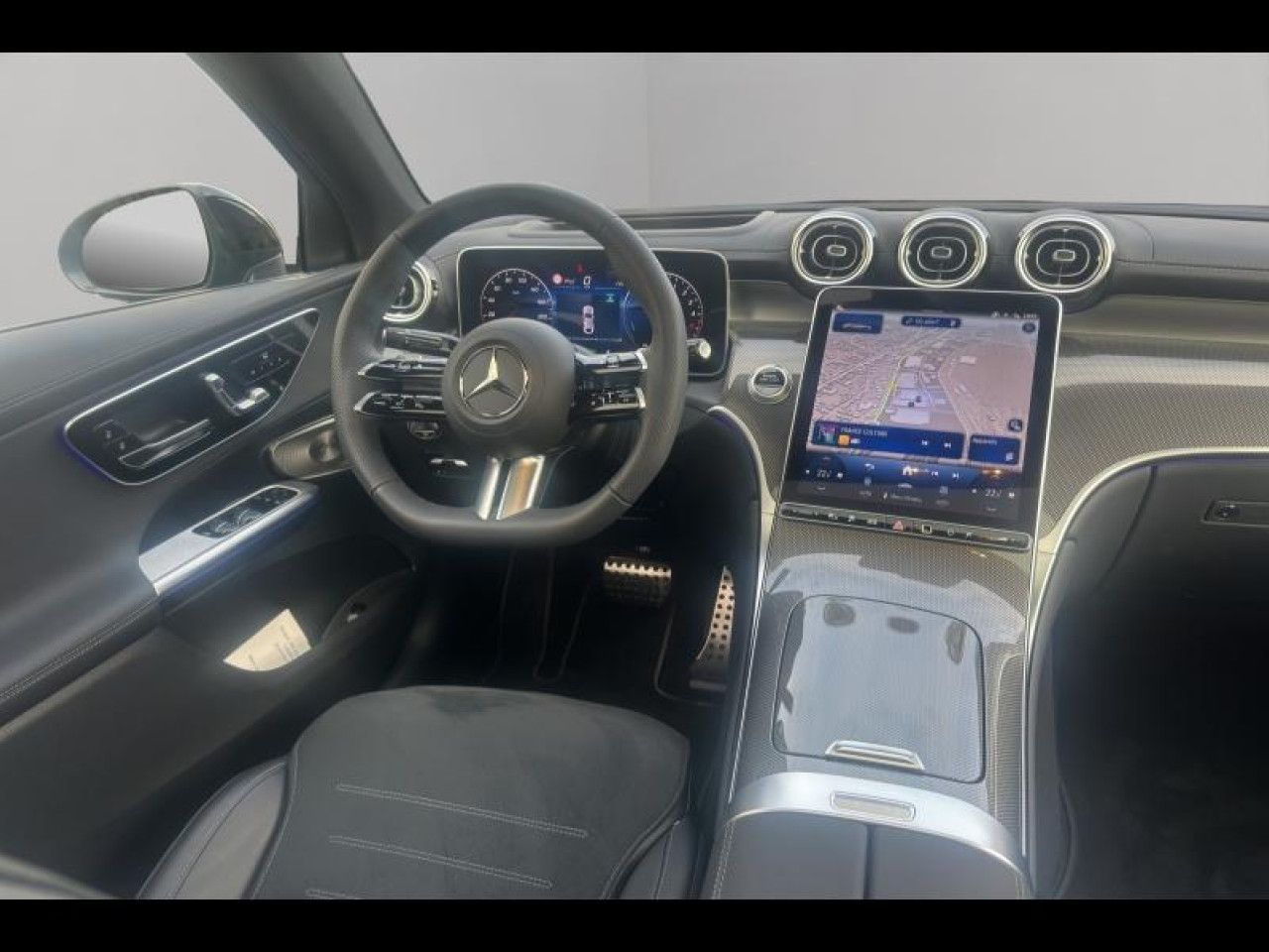 Photo du v&eacute;hicule 8 / 18