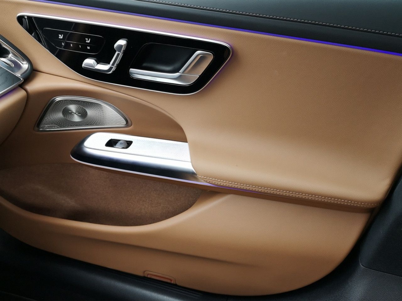 Mercedes-Benz E-Klasse – Bild 14