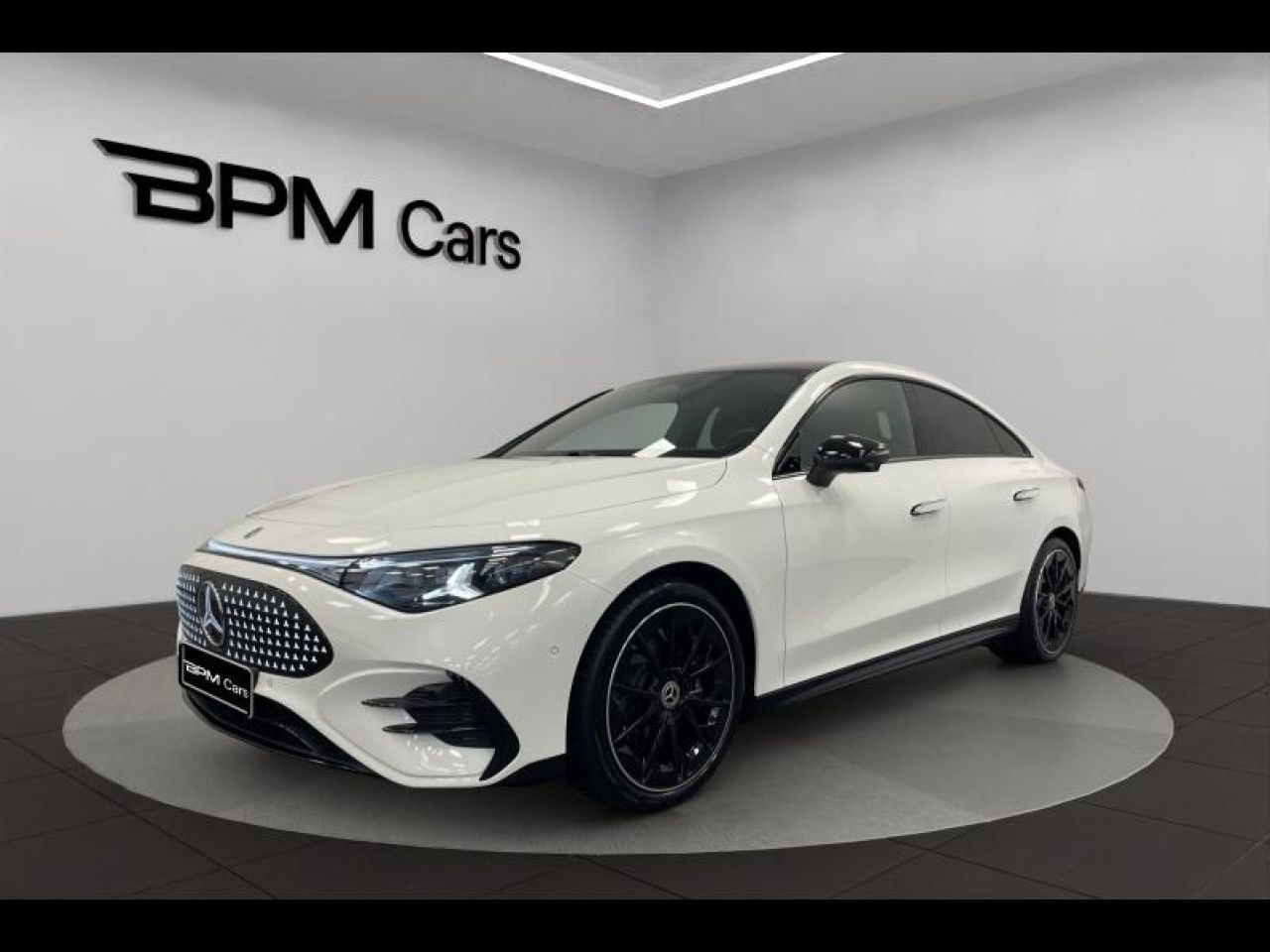 Photo du v&eacute;hicule 1 / 18