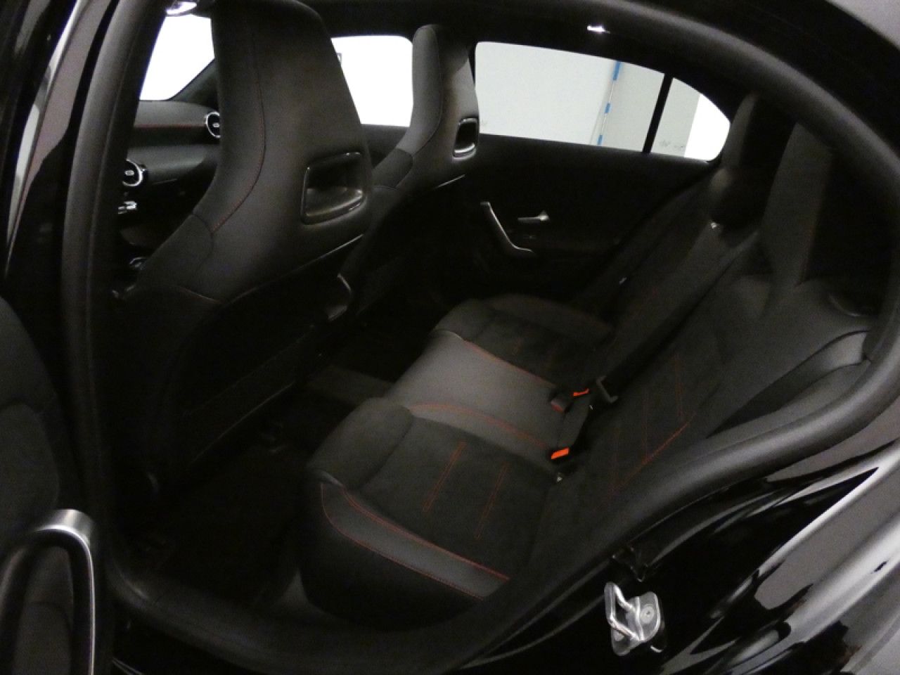 Photo du v&eacute;hicule 12 / 18