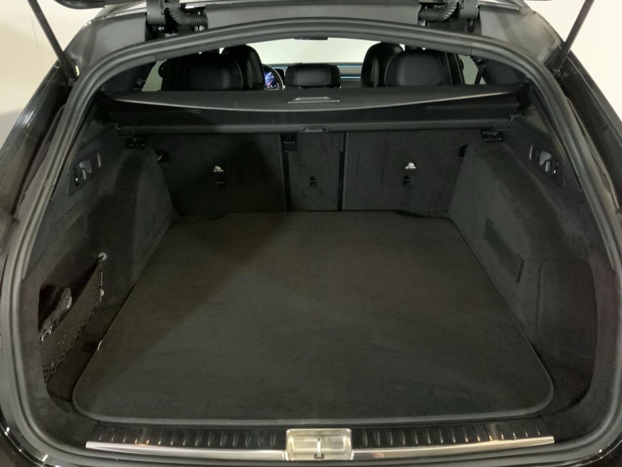Mercedes-Benz E-Klasse – Bild 7