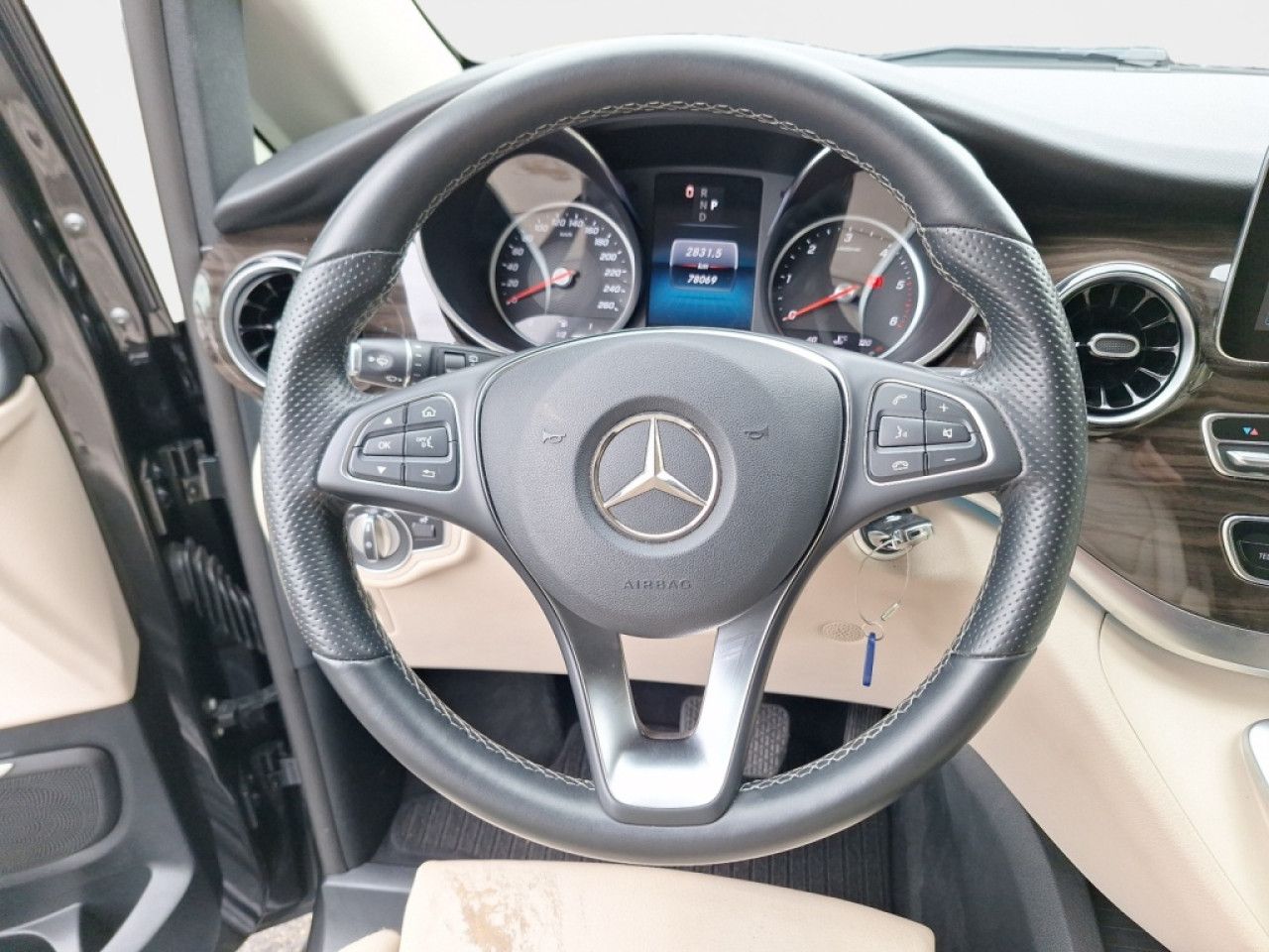 Fahrzeugbild 12 / 23