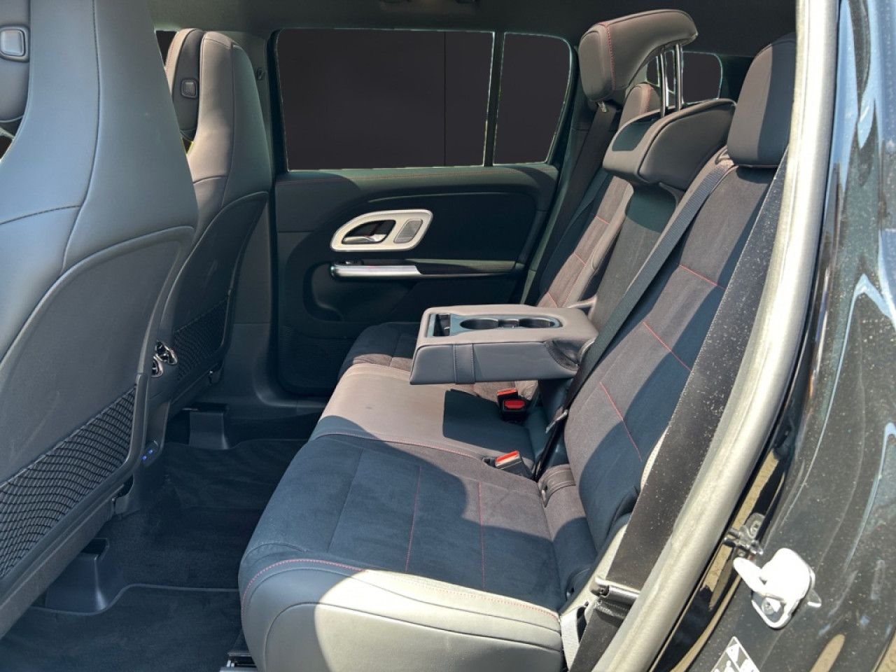 Mercedes-Benz GLB – Bild 13