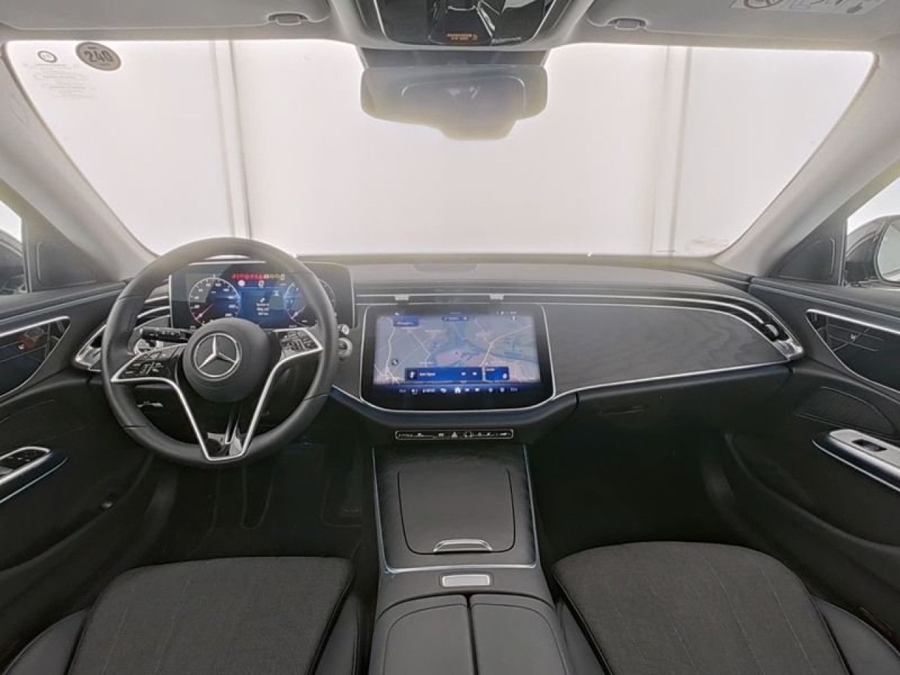 Mercedes-Benz E-Klasse – Bild 9