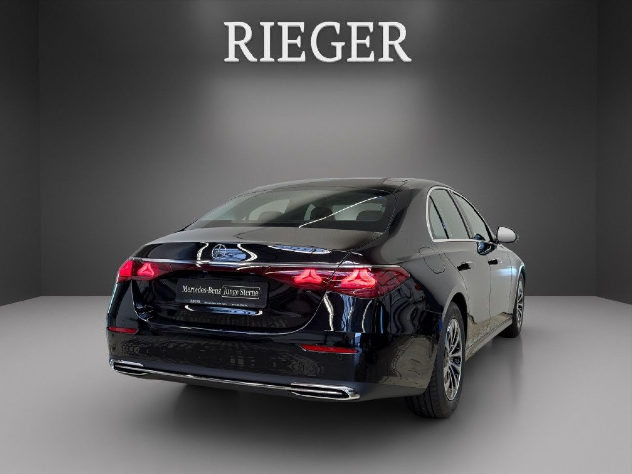 Mercedes-Benz E-Klasse – Bild 13