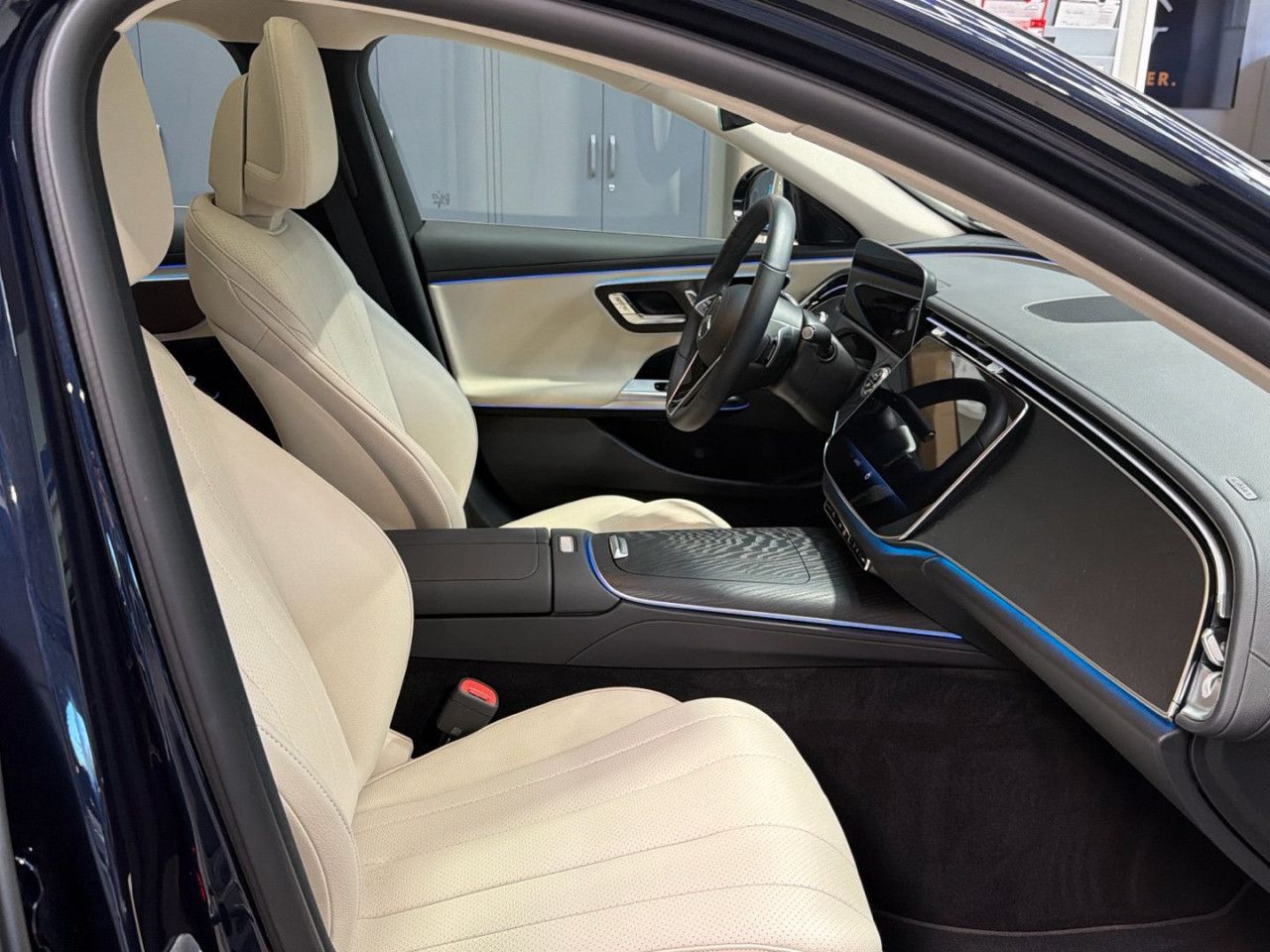 Mercedes-Benz E-Klasse – Bild 16