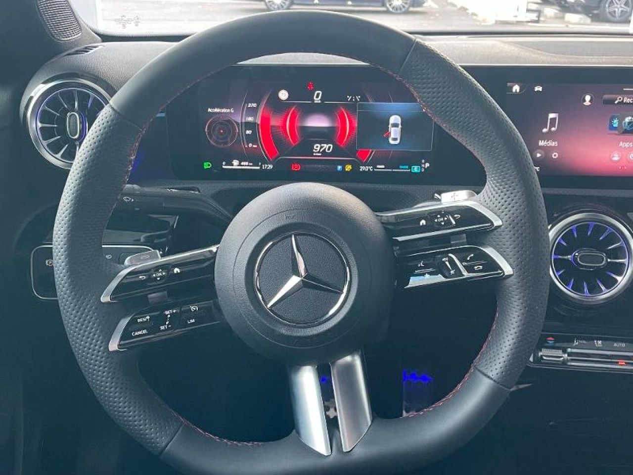 Photo du v&eacute;hicule 11 / 18