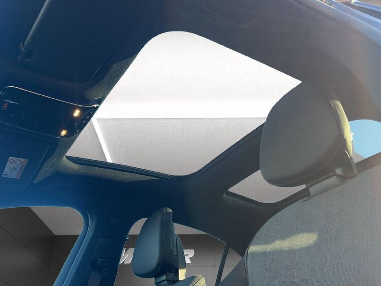 Mercedes-Benz E-Klasse – Bild 16