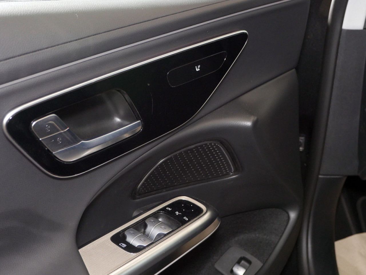Mercedes-Benz E-Klasse – Bild 15