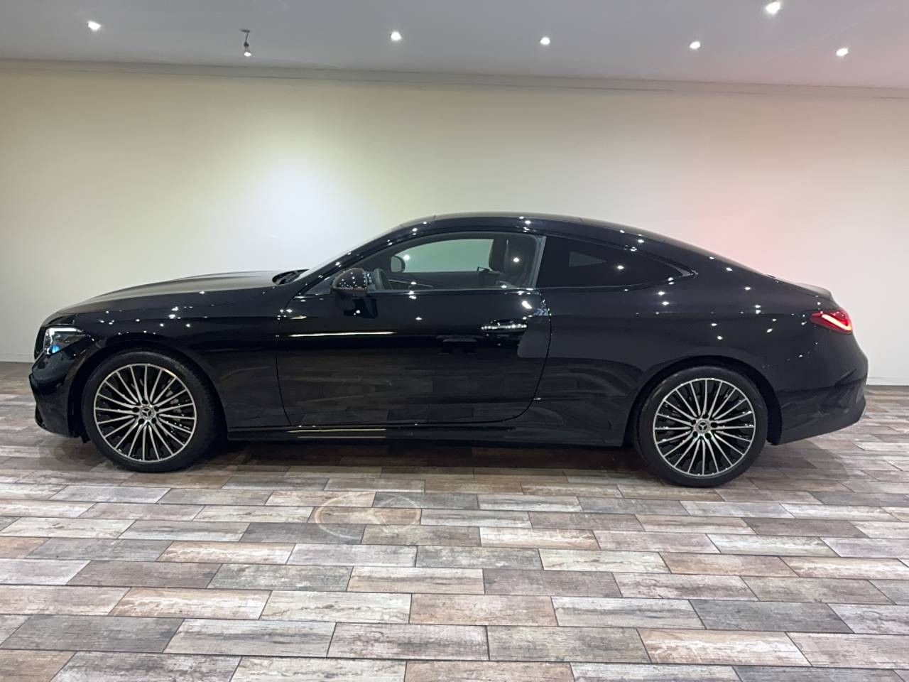 Photo du véhicule 4 / 17