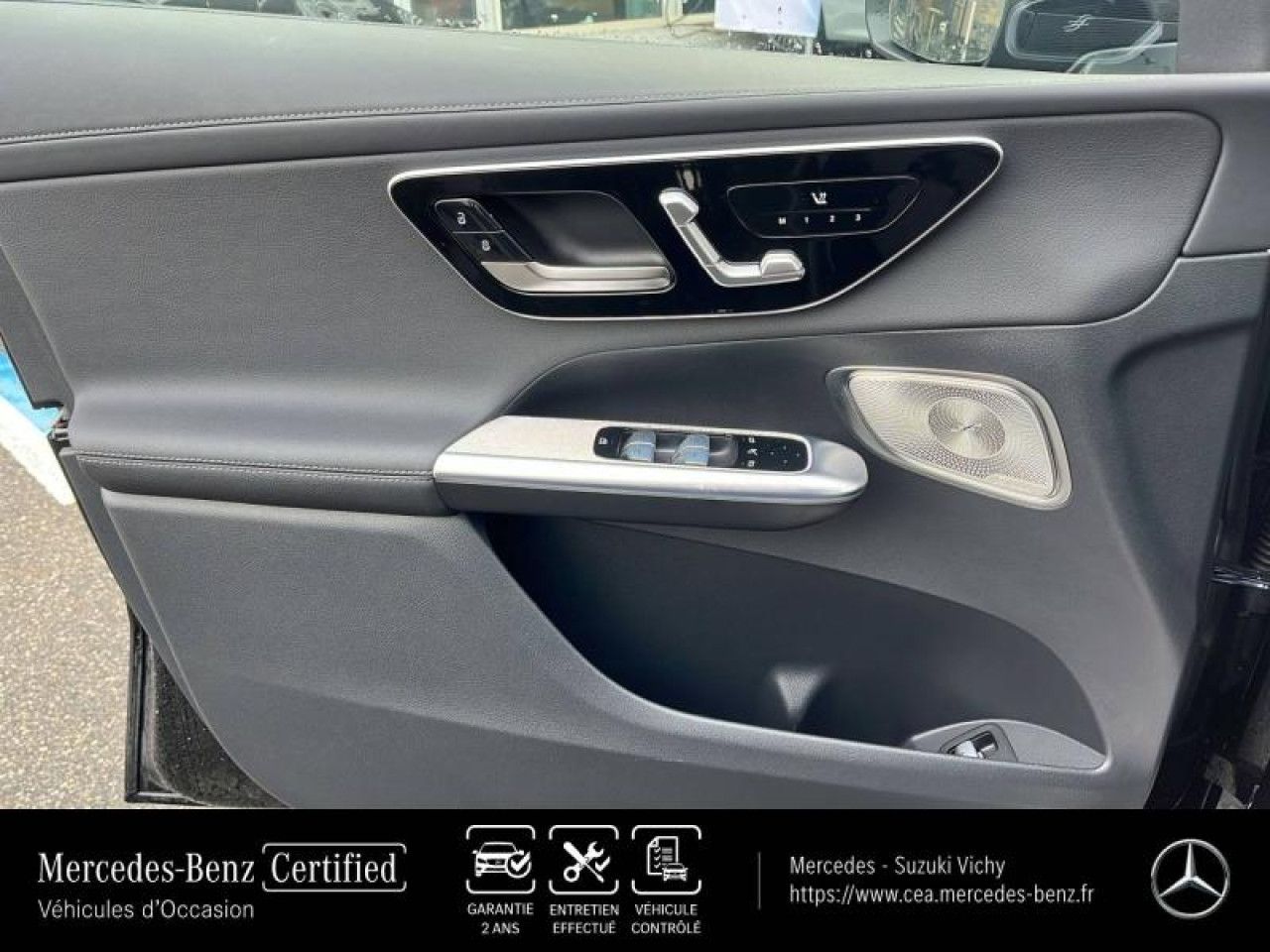 Photo du v&eacute;hicule 15 / 18