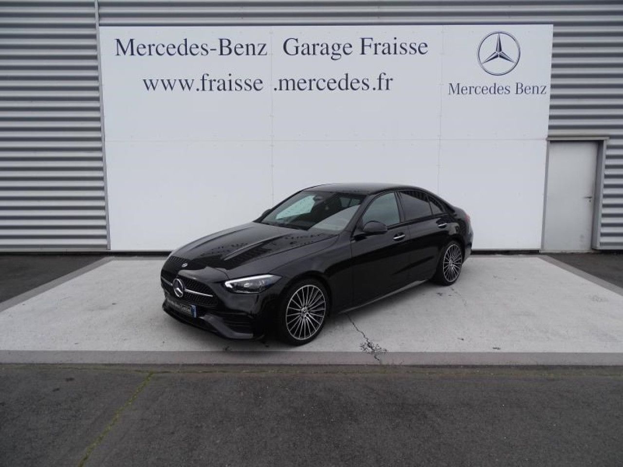 Photo du v&eacute;hicule 1 / 18