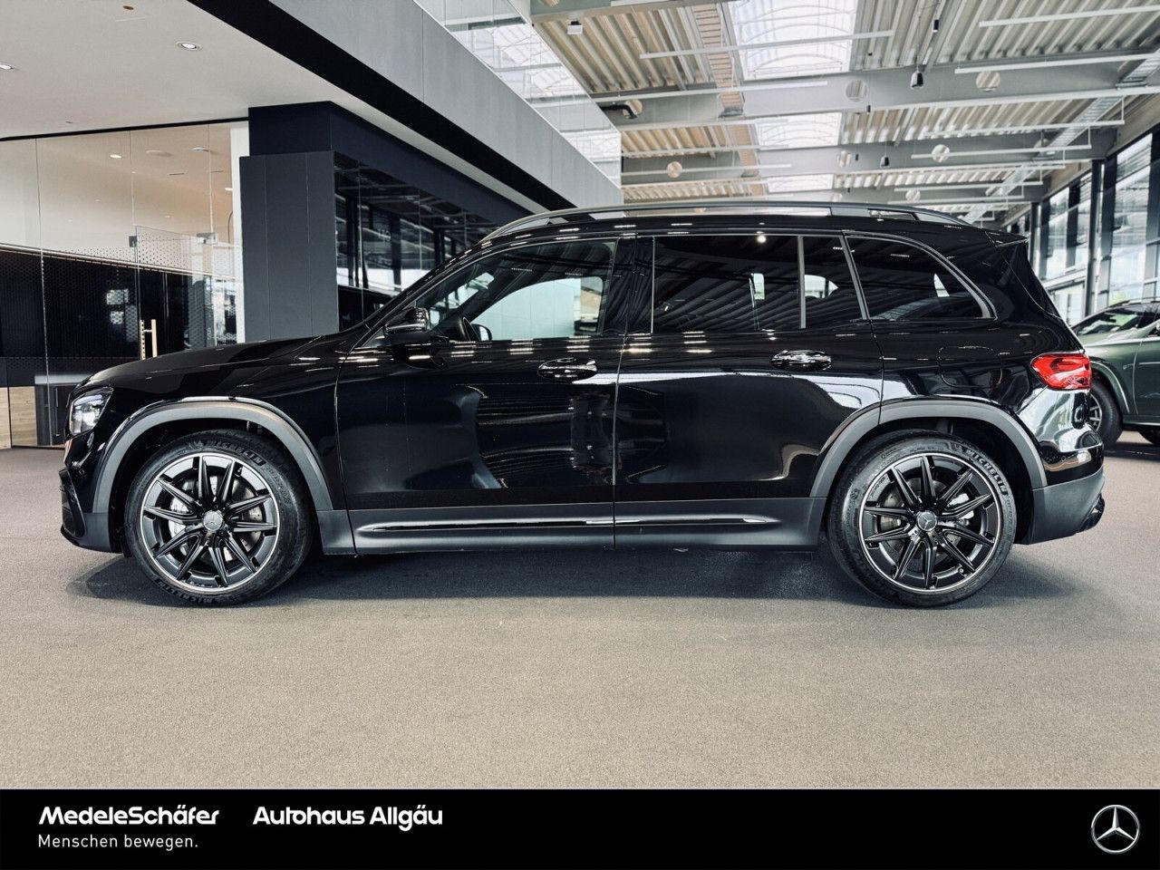 Mercedes-Benz GLB – Bild 2