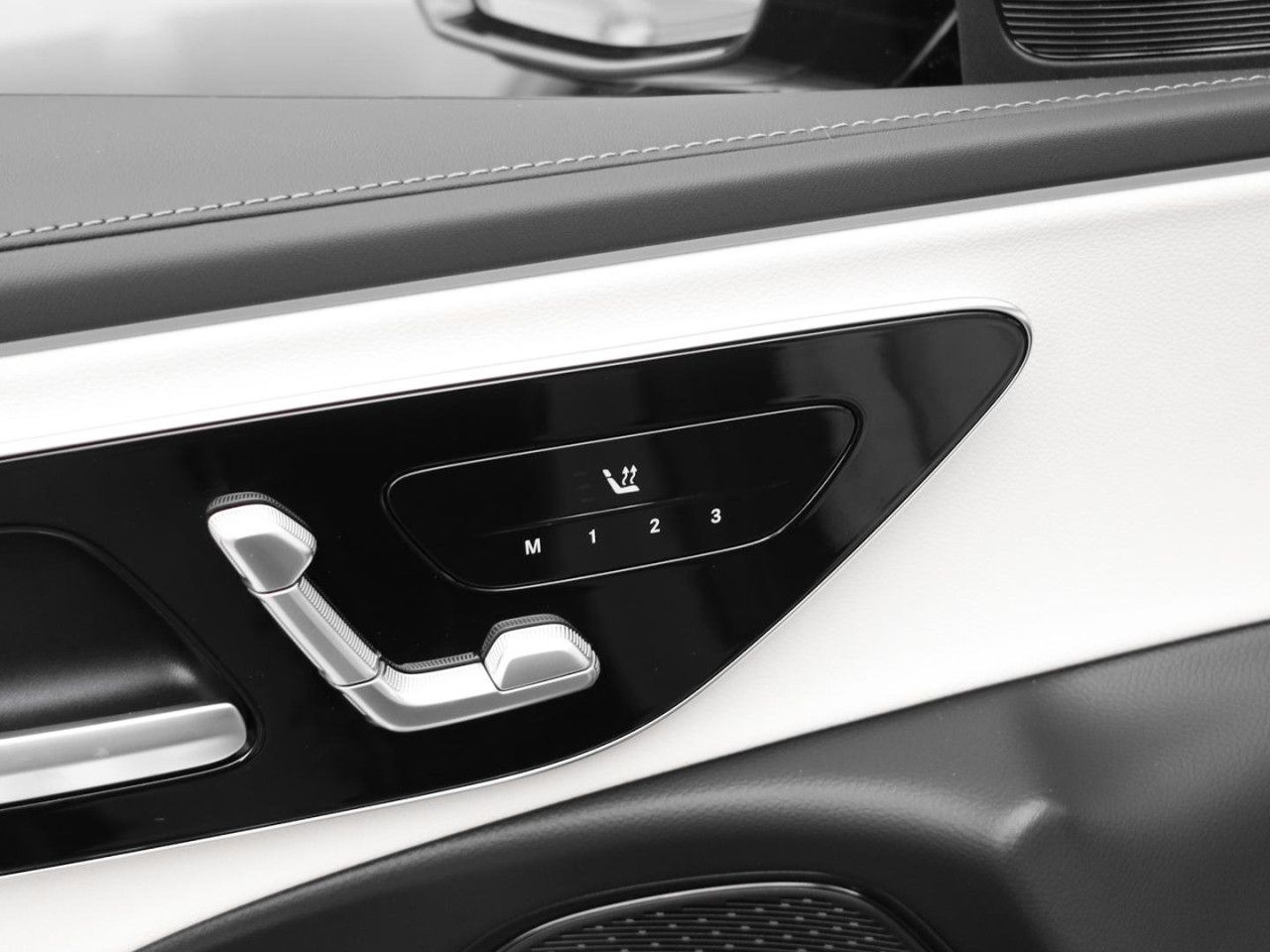 Mercedes-Benz E-Klasse – Bild 16