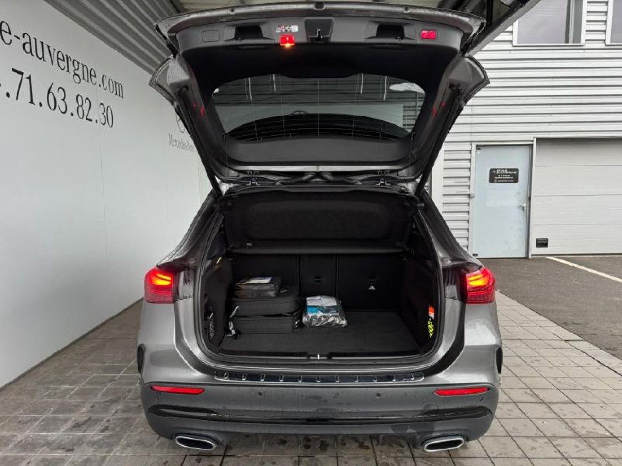 Photo du v&eacute;hicule 10 / 18