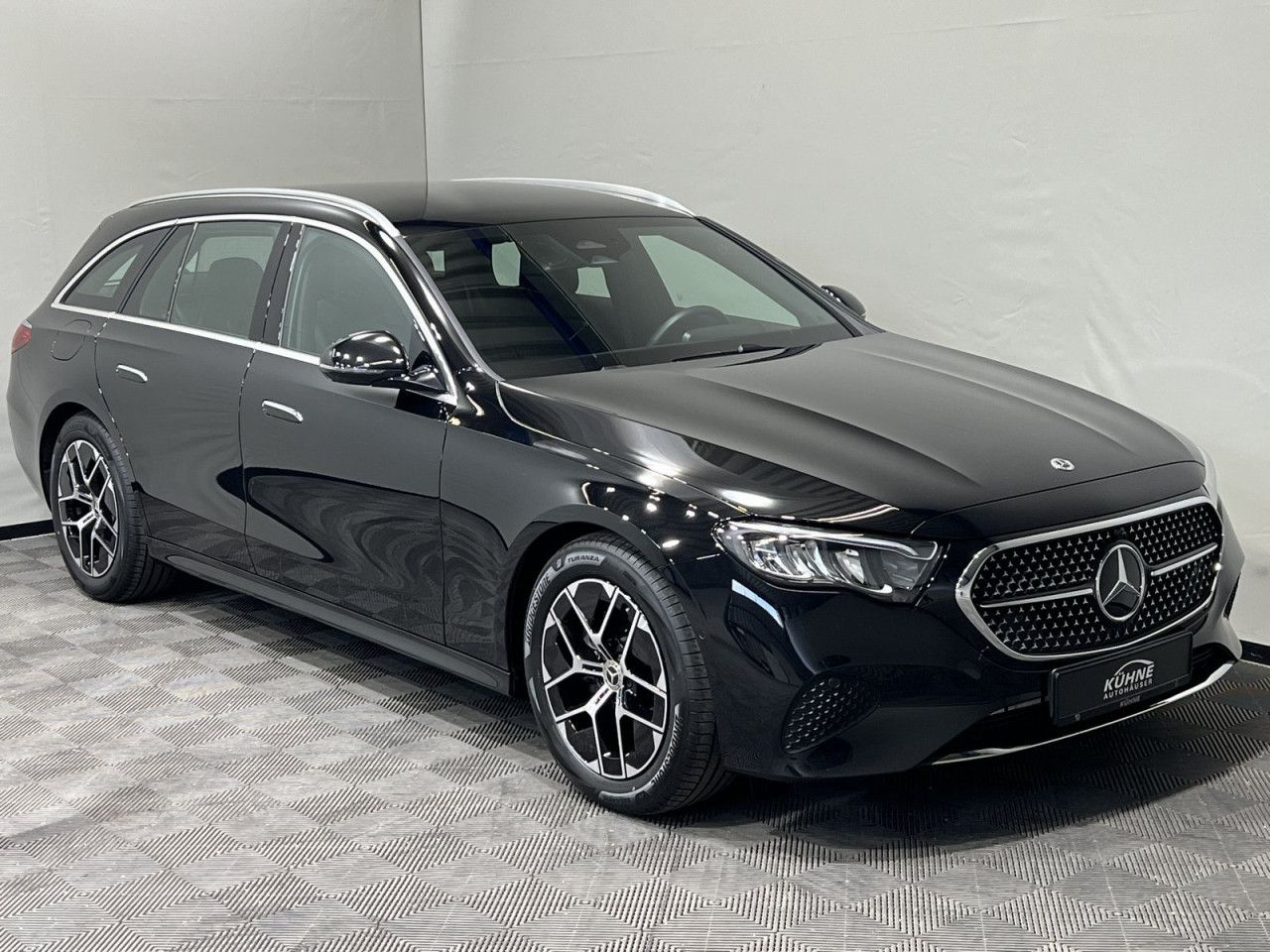 Mercedes-Benz E-Klasse – Bild 16