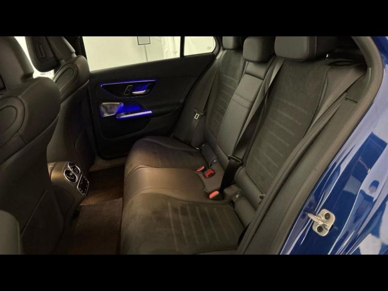 Photo du v&eacute;hicule 13 / 18