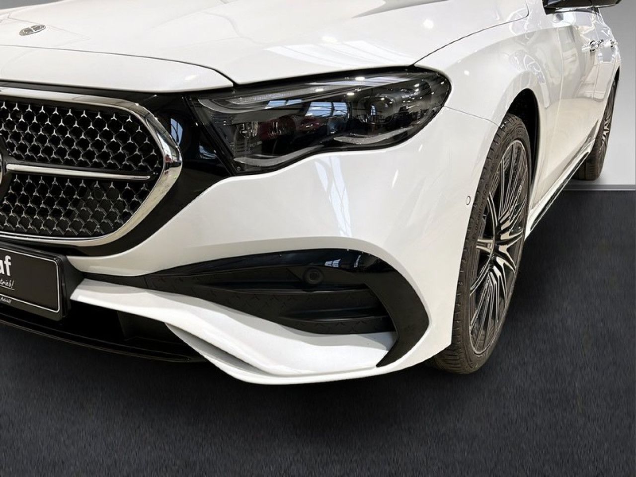 Mercedes-Benz E-Klasse – Bild 15