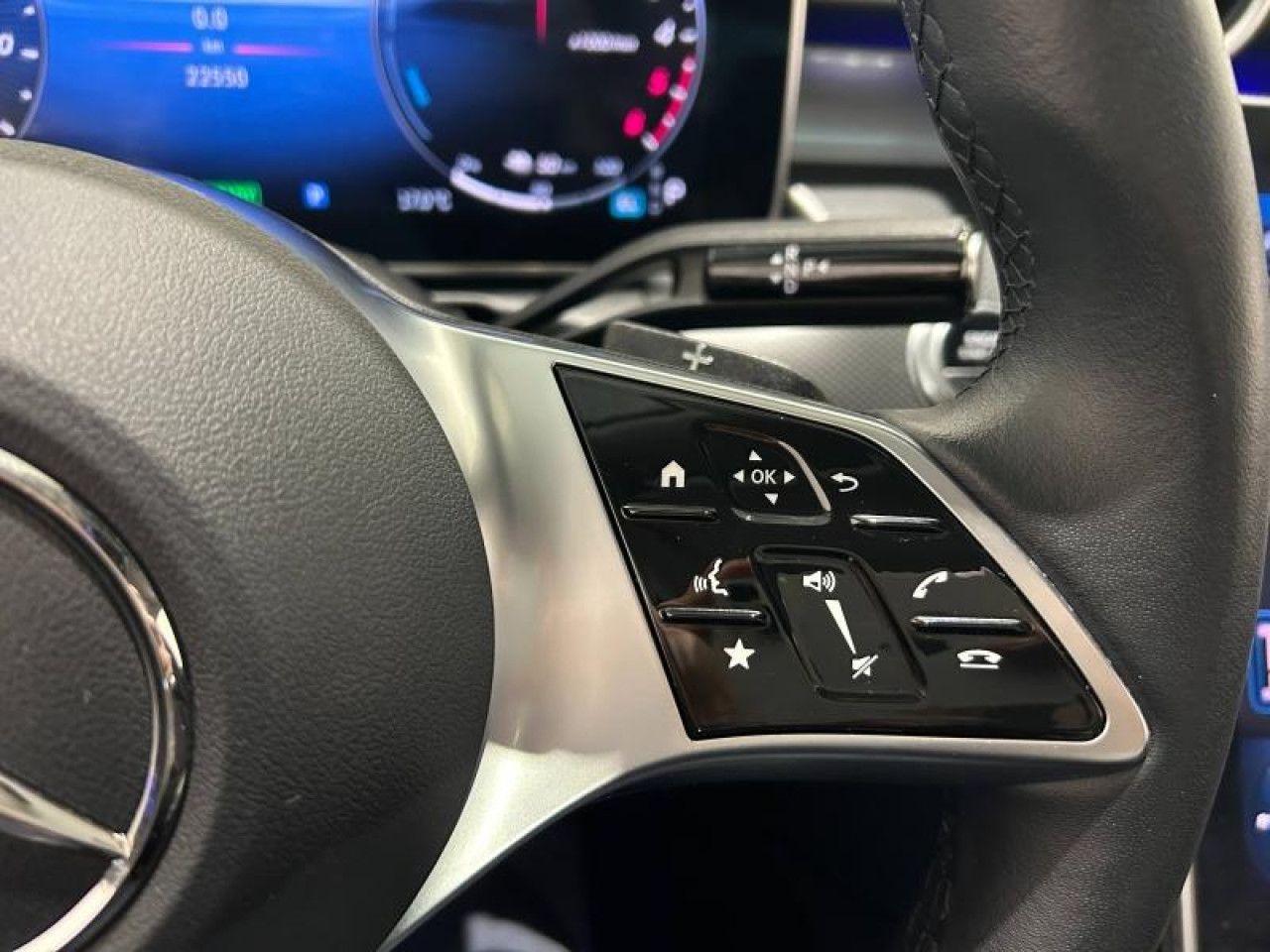 Photo du v&eacute;hicule 9 / 18