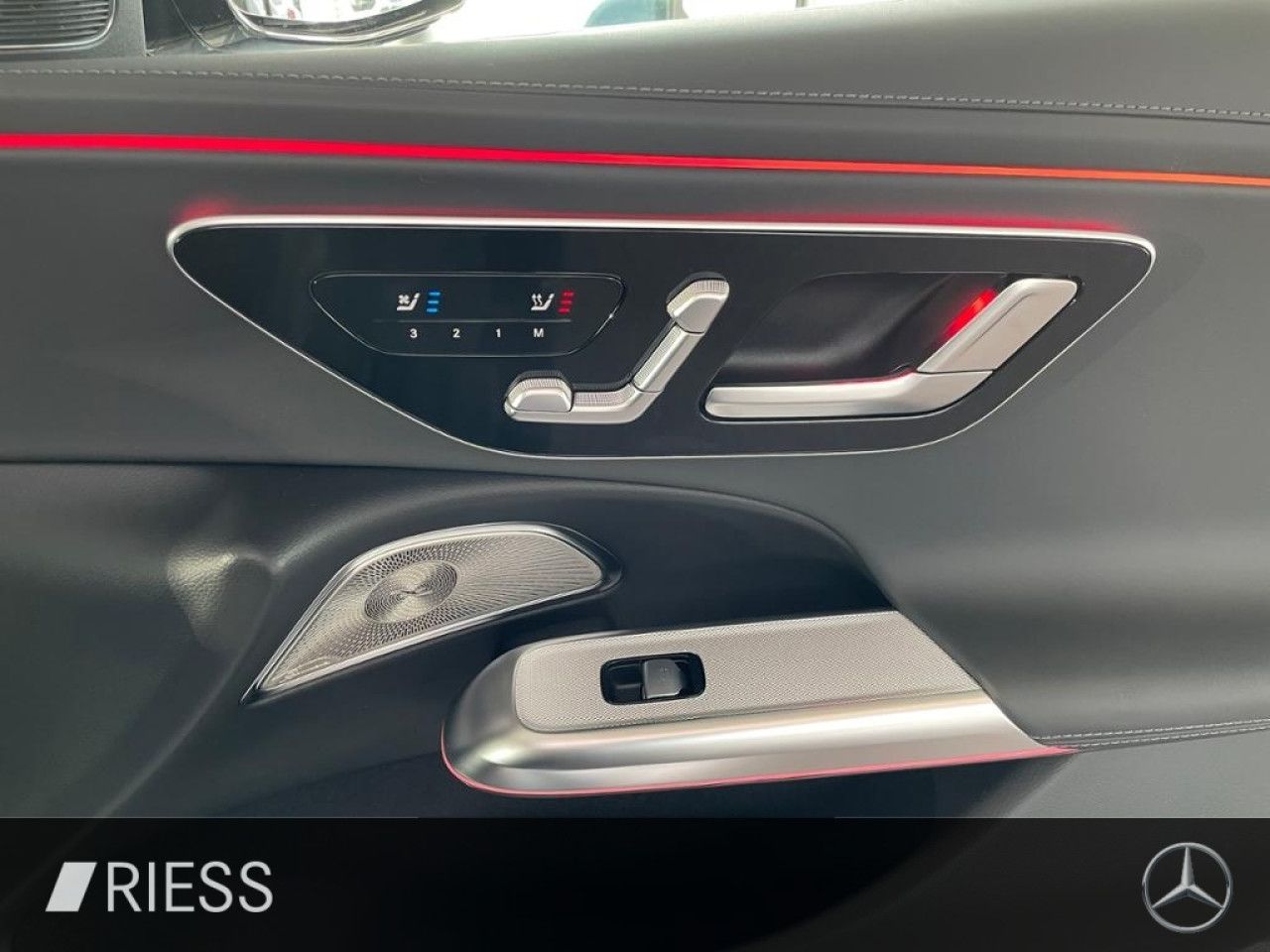 Mercedes-Benz E-Klasse – Bild 9
