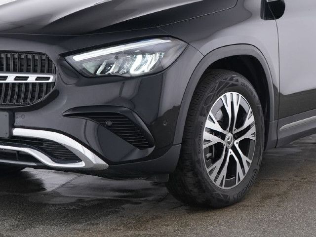 Mercedes-Benz GLA 220