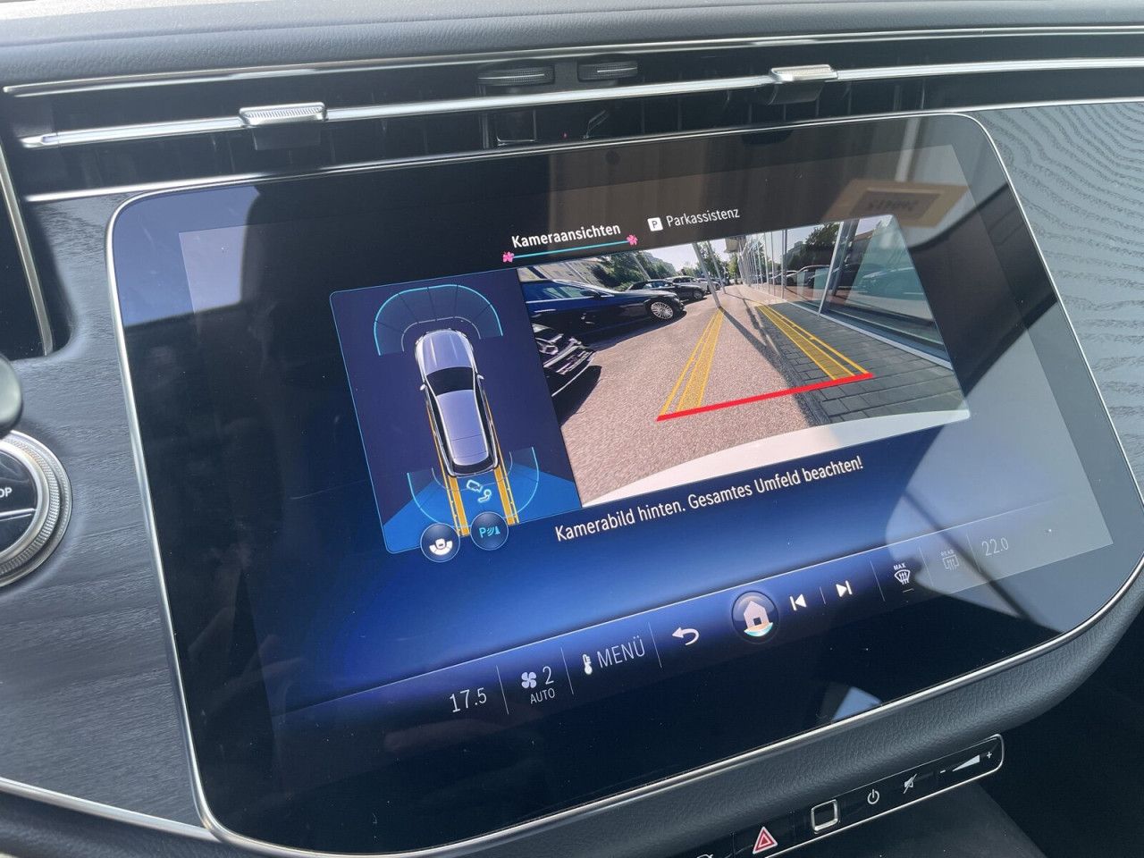 Mercedes-Benz E-Klasse – Bild 18