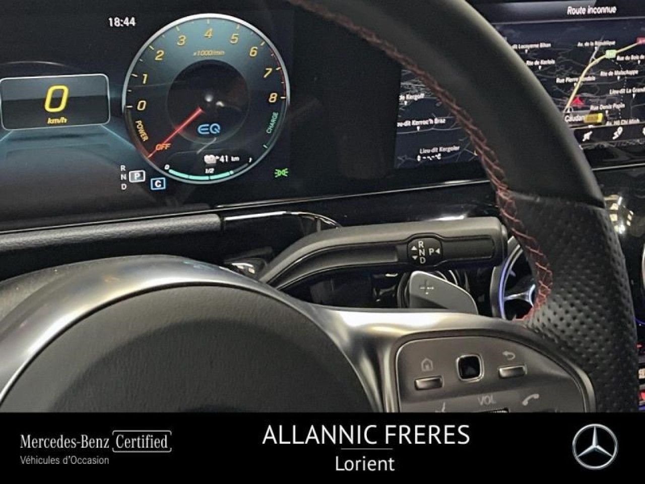 Photo du v&eacute;hicule 10 / 18