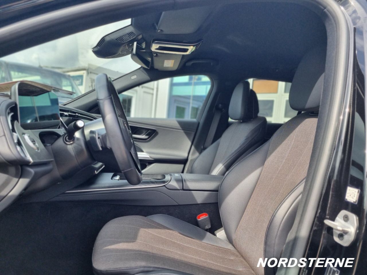 Mercedes-Benz E-Klasse – Bild 17