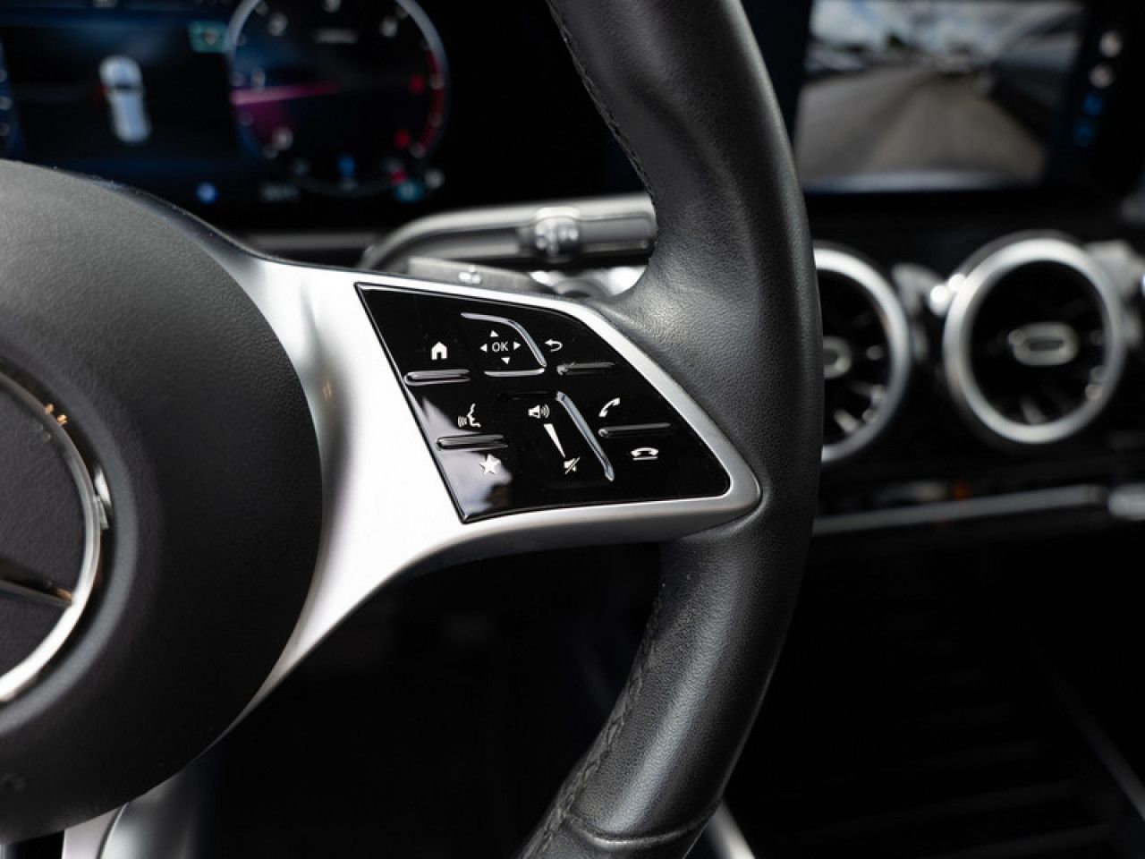 Mercedes-Benz GLB – Bild 16