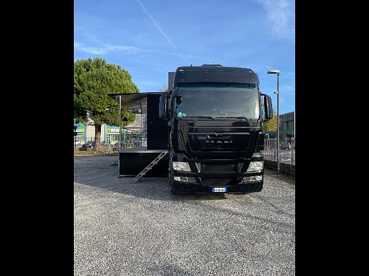 Vehicle image 15 / 15