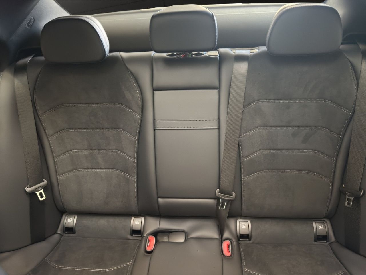 Mercedes-Benz E-Klasse – Bild 6