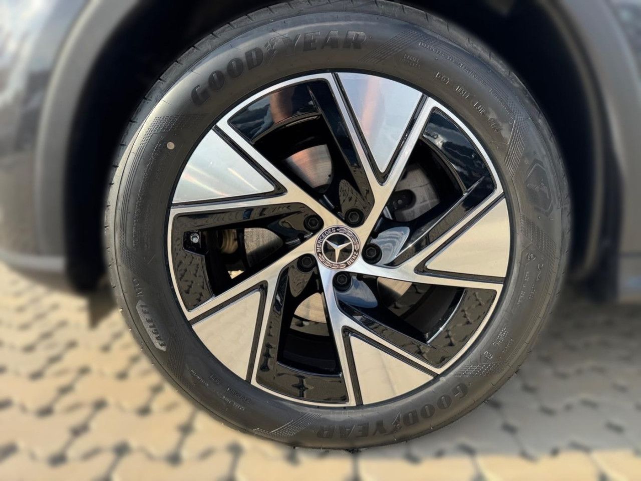 Fahrzeugbild 4 / 17