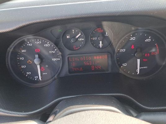 Vehicle image 15 / 15