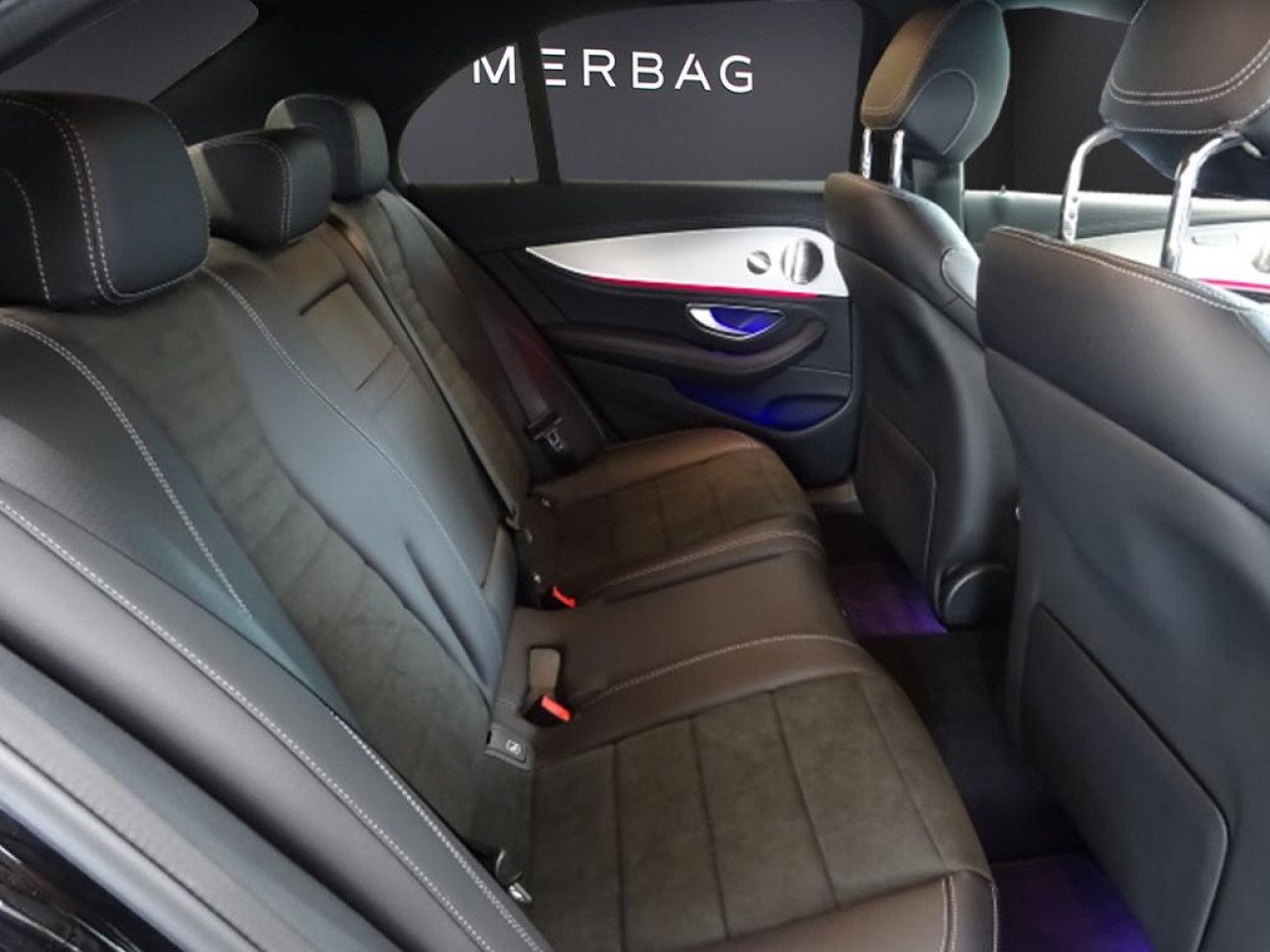 Mercedes-Benz E-Klasse – Bild 10